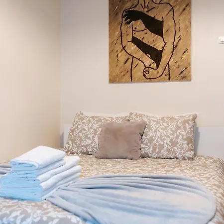 Aquilla Family 204 Homestay *